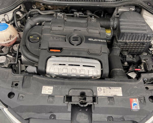 Білий Сеат Ibiza, об'ємом двигуна 1.4 л та пробігом 173 тис. км за 7500 $, фото 18 на Automoto.ua