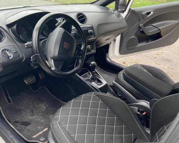 Білий Сеат Ibiza, об'ємом двигуна 1.4 л та пробігом 173 тис. км за 7500 $, фото 14 на Automoto.ua