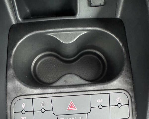 Білий Сеат Ibiza, об'ємом двигуна 1.4 л та пробігом 156 тис. км за 8200 $, фото 27 на Automoto.ua