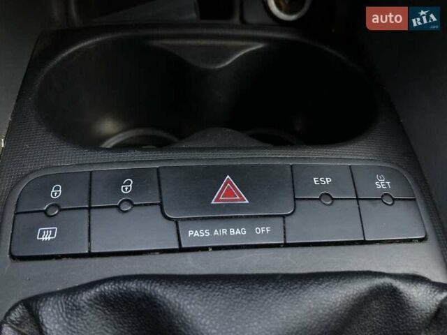 Белый Сеат Ибица, объемом двигателя 1.2 л и пробегом 285 тыс. км за 4300 $, фото 4 на Automoto.ua