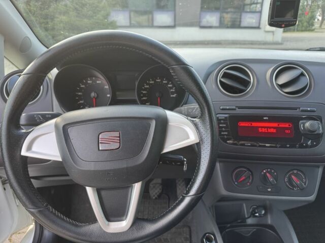 Білий Сеат Ibiza, об'ємом двигуна 1.2 л та пробігом 215 тис. км за 2499 $, фото 14 на Automoto.ua