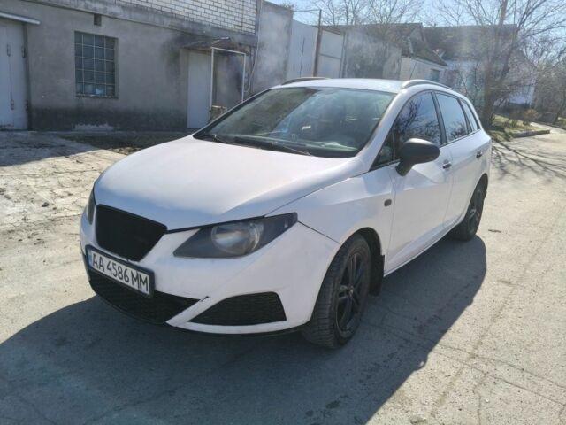 Белый Сеат Ибица, объемом двигателя 1.2 л и пробегом 250 тыс. км за 2350 $, фото 1 на Automoto.ua