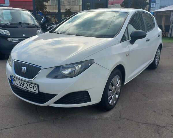 Білий Сеат Ibiza, об'ємом двигуна 1.2 л та пробігом 220 тис. км за 4600 $, фото 2 на Automoto.ua