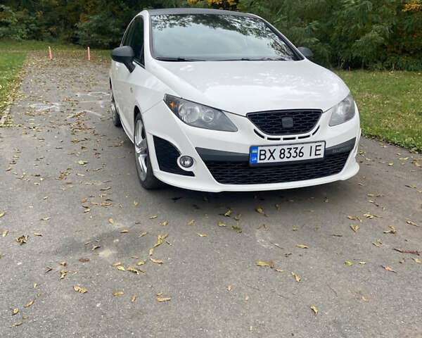 Білий Сеат Ibiza, об'ємом двигуна 1.4 л та пробігом 173 тис. км за 7500 $, фото 2 на Automoto.ua