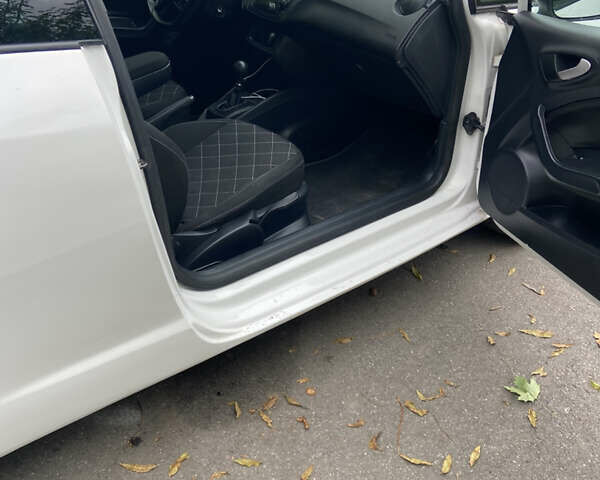 Білий Сеат Ibiza, об'ємом двигуна 1.4 л та пробігом 173 тис. км за 7500 $, фото 11 на Automoto.ua