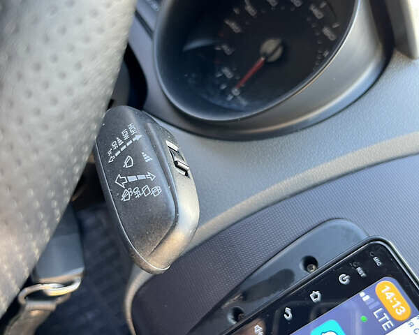 Білий Сеат Ibiza, об'ємом двигуна 1.39 л та пробігом 99 тис. км за 3900 $, фото 30 на Automoto.ua