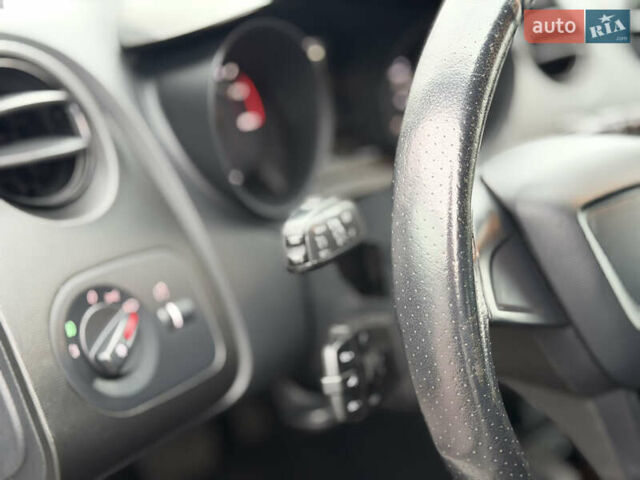 Белый Сеат Ибица, объемом двигателя 0 л и пробегом 193 тыс. км за 9300 $, фото 30 на Automoto.ua