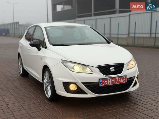 Белый Сеат Ибица, объемом двигателя 0 л и пробегом 193 тыс. км за 9300 $, фото 1 на Automoto.ua