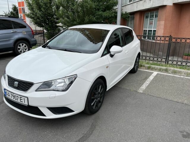 Белый Сеат Ибица, объемом двигателя 1.4 л и пробегом 170 тыс. км за 7000 $, фото 2 на Automoto.ua