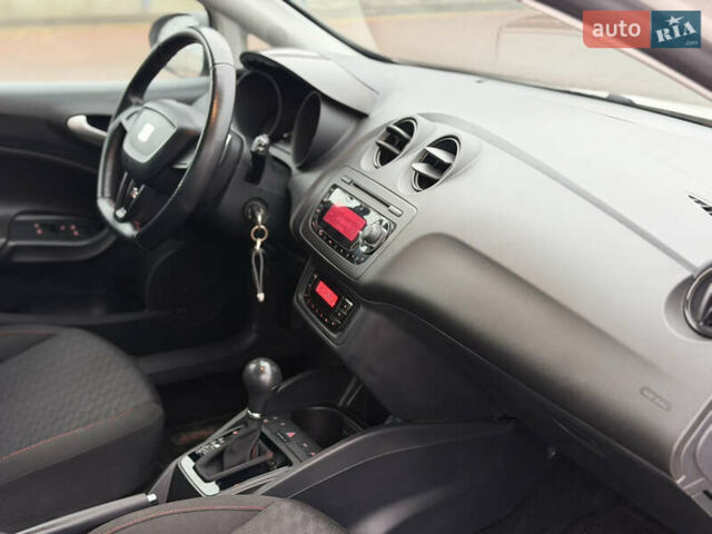 Белый Сеат Ибица, объемом двигателя 0 л и пробегом 193 тыс. км за 9300 $, фото 20 на Automoto.ua