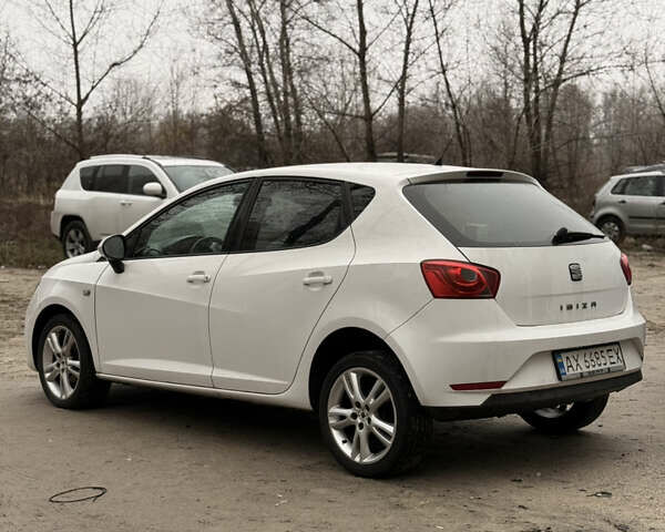 Белый Сеат Ибица, объемом двигателя 1.39 л и пробегом 210 тыс. км за 6400 $, фото 3 на Automoto.ua
