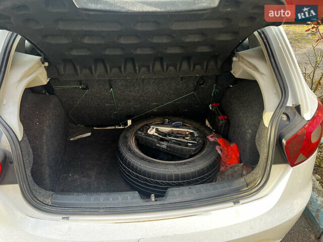 Белый Сеат Ибица, объемом двигателя 1.39 л и пробегом 180 тыс. км за 7500 $, фото 2 на Automoto.ua