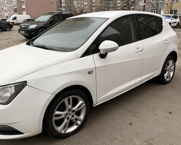 Белый Сеат Ибица, объемом двигателя 1.39 л и пробегом 210 тыс. км за 6400 $, фото 10 на Automoto.ua