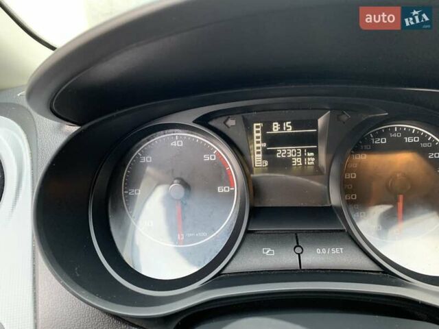 Сеат Ибица 2013 в Киеве на Automoto.ua Белый Сеат Ибица, объемом двигателя 1.2 л и пробегом 224 тыс. км за 5600 $, фото 8 на Automoto.ua