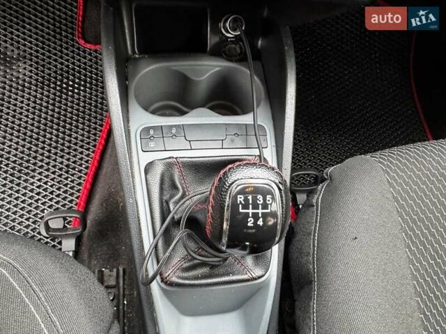 Белый Сеат Ибица, объемом двигателя 1.2 л и пробегом 225 тыс. км за 5990 $, фото 33 на Automoto.ua