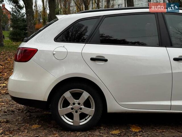 Белый Сеат Ибица, объемом двигателя 1.2 л и пробегом 225 тыс. км за 5990 $, фото 8 на Automoto.ua