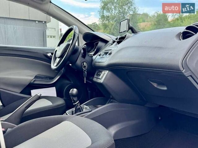 Белый Сеат Ибица, объемом двигателя 1.2 л и пробегом 180 тыс. км за 6900 $, фото 11 на Automoto.ua