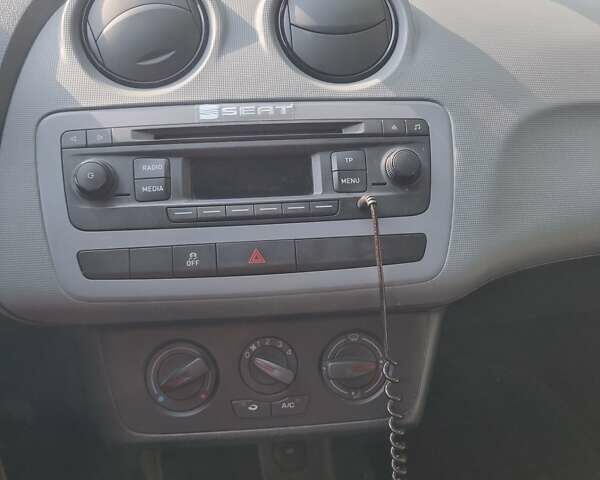 Белый Сеат Ибица, объемом двигателя 1.39 л и пробегом 127 тыс. км за 5550 $, фото 11 на Automoto.ua
