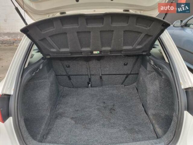 Белый Сеат Ибица, объемом двигателя 1.39 л и пробегом 127 тыс. км за 5550 $, фото 13 на Automoto.ua