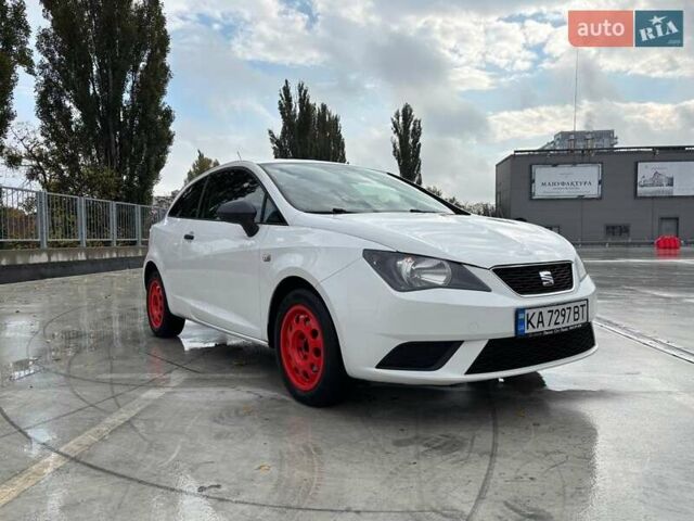 Белый Сеат Ибица, объемом двигателя 1.6 л и пробегом 156 тыс. км за 7500 $, фото 2 на Automoto.ua