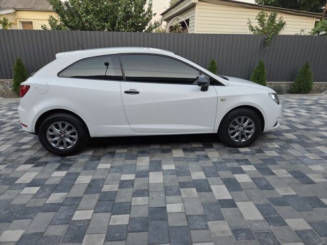 Белый Сеат Ибица, объемом двигателя 1.2 л и пробегом 98 тыс. км за 7200 $, фото 1 на Automoto.ua