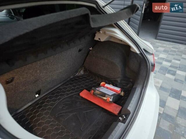 Белый Сеат Ибица, объемом двигателя 1.2 л и пробегом 97 тыс. км за 7700 $, фото 9 на Automoto.ua