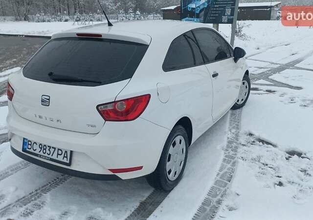 Белый Сеат Ибица, объемом двигателя 1.4 л и пробегом 243 тыс. км за 5900 $, фото 3 на Automoto.ua