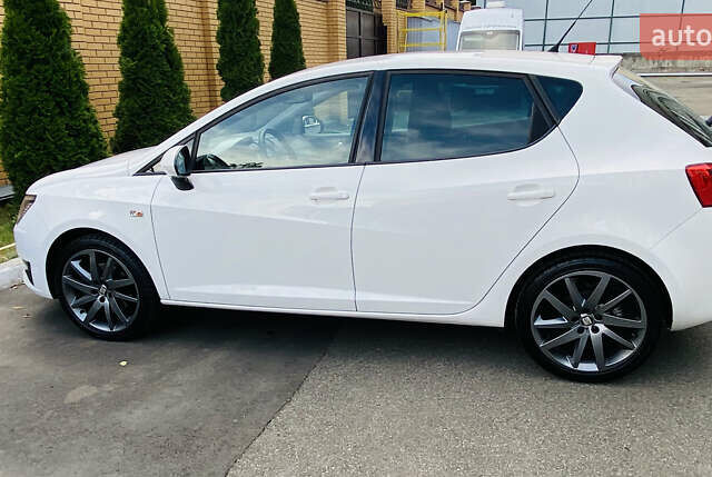 Білий Сеат Ibiza, об'ємом двигуна 1.6 л та пробігом 150 тис. км за 6999 $, фото 7 на Automoto.ua