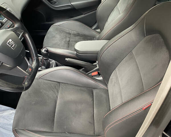 Білий Сеат Ibiza, об'ємом двигуна 1.6 л та пробігом 150 тис. км за 7500 $, фото 14 на Automoto.ua