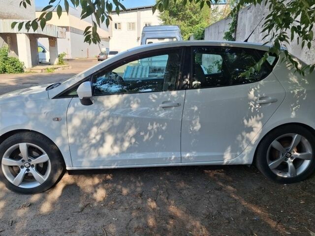 Білий Сеат Ibiza, об'ємом двигуна 1 л та пробігом 249 тис. км за 6800 $, фото 2 на Automoto.ua