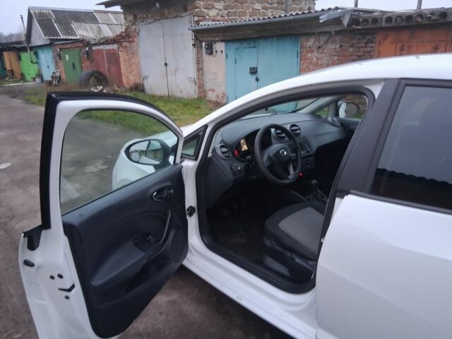 Білий Сеат Ibiza, об'ємом двигуна 1 л та пробігом 228 тис. км за 6500 $, фото 5 на Automoto.ua