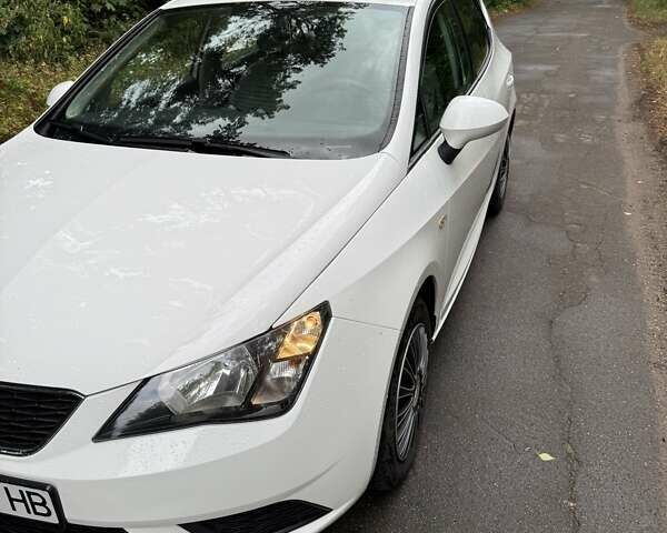 Білий Сеат Ibiza, об'ємом двигуна 1.2 л та пробігом 80 тис. км за 9200 $, фото 1 на Automoto.ua