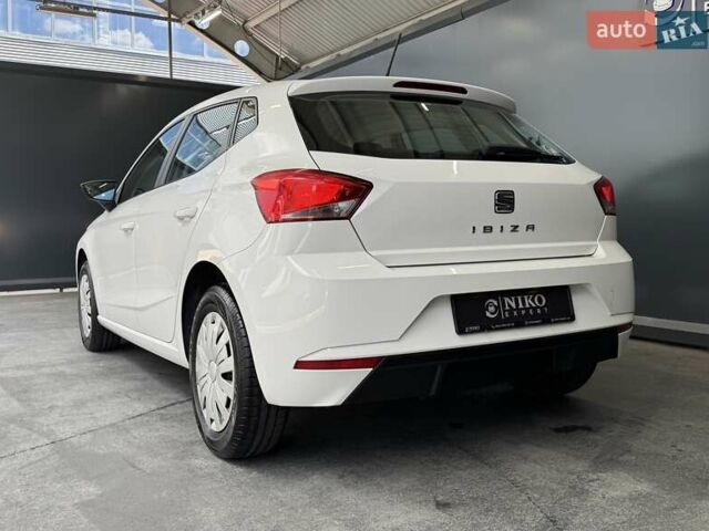 Білий Сеат Ibiza, об'ємом двигуна 1.6 л та пробігом 116 тис. км за 13700 $, фото 14 на Automoto.ua
