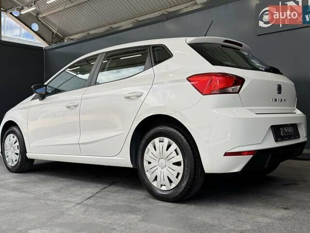 Білий Сеат Ibiza, об'ємом двигуна 1.6 л та пробігом 116 тис. км за 13700 $, фото 11 на Automoto.ua