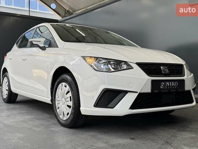 Білий Сеат Ibiza, об'ємом двигуна 1.6 л та пробігом 116 тис. км за 13700 $, фото 30 на Automoto.ua