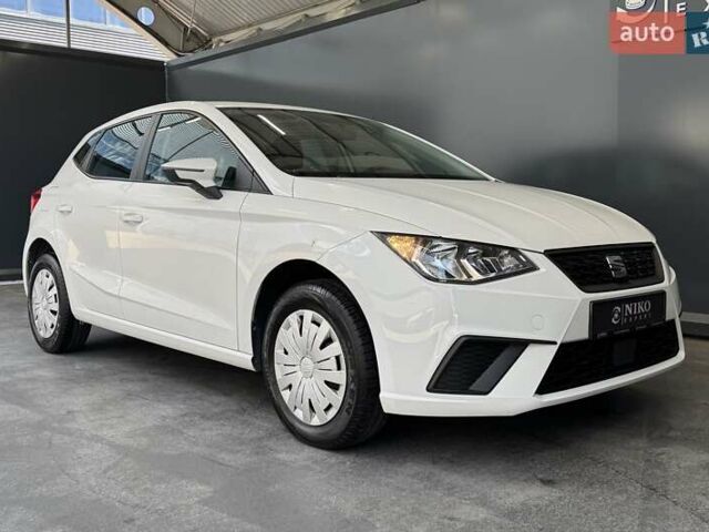 Білий Сеат Ibiza, об'ємом двигуна 1.6 л та пробігом 116 тис. км за 13700 $, фото 27 на Automoto.ua
