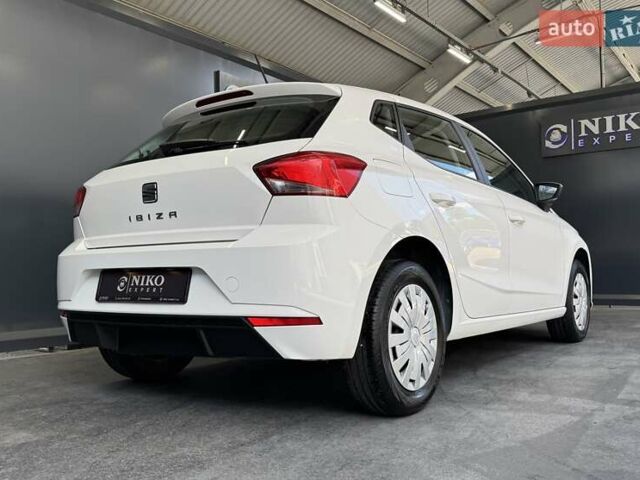 Білий Сеат Ibiza, об'ємом двигуна 1.6 л та пробігом 116 тис. км за 13700 $, фото 19 на Automoto.ua