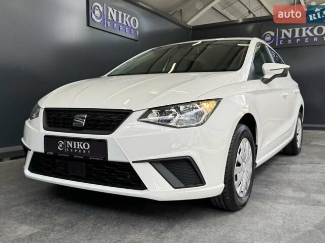 Білий Сеат Ibiza, об'ємом двигуна 1.6 л та пробігом 116 тис. км за 13700 $, фото 2 на Automoto.ua