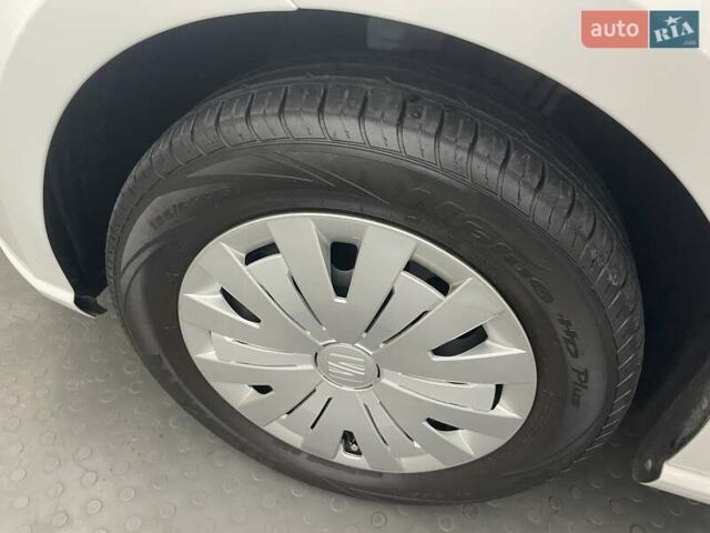 Білий Сеат Ibiza, об'ємом двигуна 1.6 л та пробігом 60 тис. км за 14970 $, фото 13 на Automoto.ua