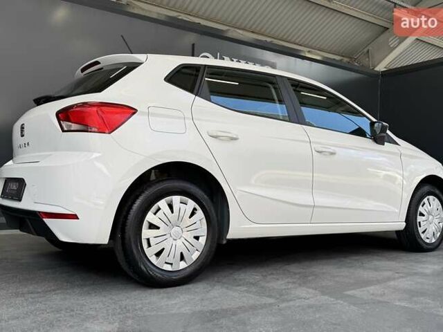 Білий Сеат Ibiza, об'ємом двигуна 1.6 л та пробігом 116 тис. км за 13700 $, фото 23 на Automoto.ua