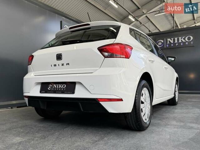 Білий Сеат Ibiza, об'ємом двигуна 1.6 л та пробігом 116 тис. км за 13700 $, фото 17 на Automoto.ua