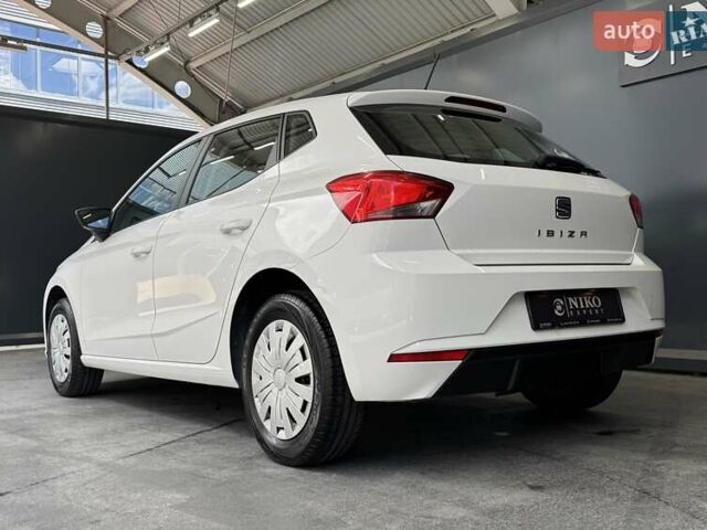 Білий Сеат Ibiza, об'ємом двигуна 1.6 л та пробігом 116 тис. км за 13700 $, фото 13 на Automoto.ua