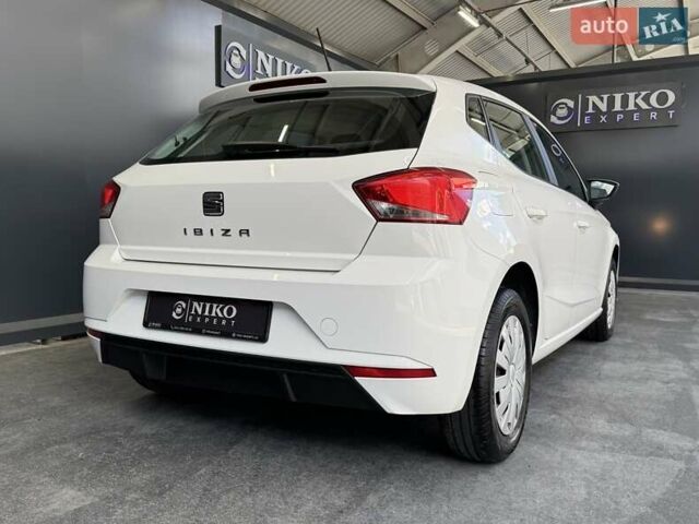 Білий Сеат Ibiza, об'ємом двигуна 1.6 л та пробігом 116 тис. км за 13700 $, фото 16 на Automoto.ua