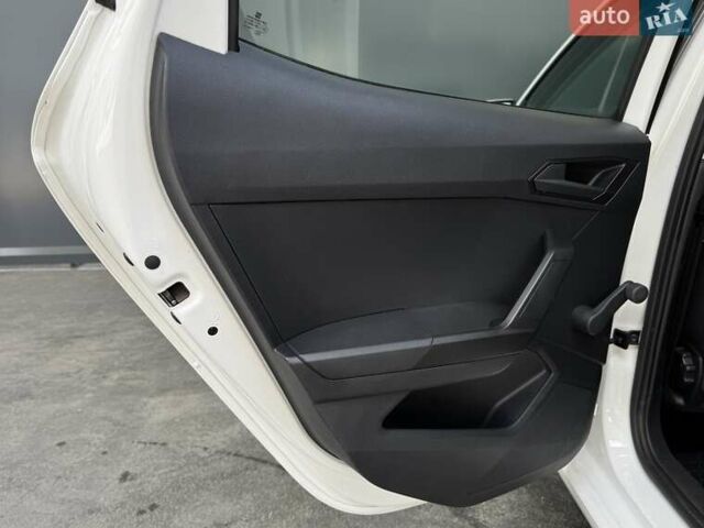 Білий Сеат Ibiza, об'ємом двигуна 1.6 л та пробігом 116 тис. км за 13700 $, фото 44 на Automoto.ua