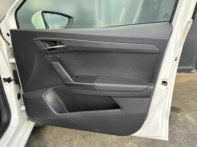 Білий Сеат Ibiza, об'ємом двигуна 1.6 л та пробігом 24 тис. км за 14900 $, фото 20 на Automoto.ua