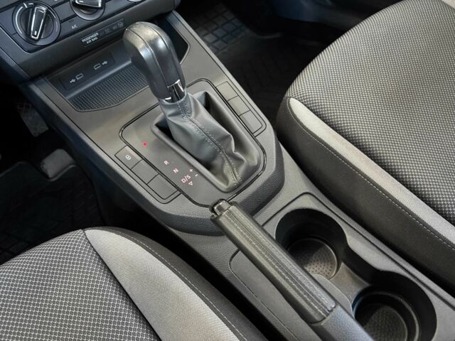 Білий Сеат Ibiza, об'ємом двигуна 1.6 л та пробігом 24 тис. км за 14900 $, фото 15 на Automoto.ua