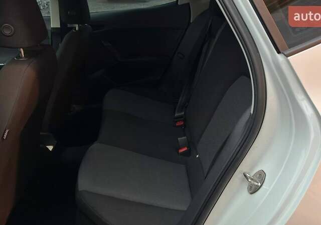 Белый Сеат Ибица, объемом двигателя 1.6 л и пробегом 20 тыс. км за 14500 $, фото 9 на Automoto.ua