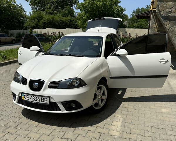 Білий Сеат Ibiza, об'ємом двигуна 2 л та пробігом 161 тис. км за 6000 $, фото 1 на Automoto.ua