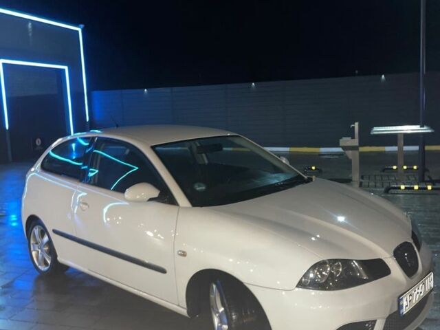 Белый Сеат Ибица, объемом двигателя 1.4 л и пробегом 213 тыс. км за 3600 $, фото 4 на Automoto.ua