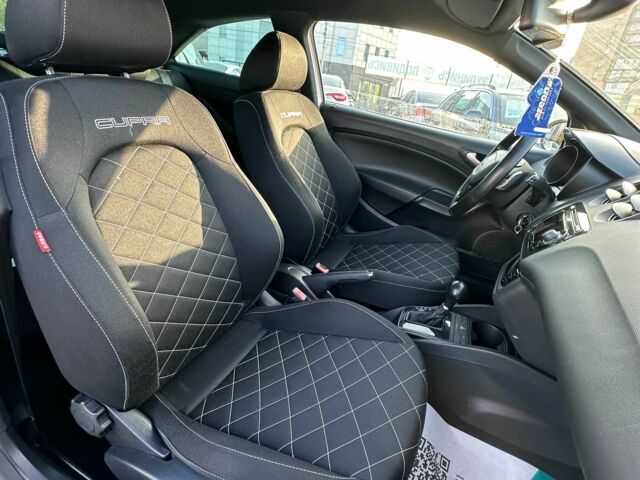 Білий Сеат Ibiza, об'ємом двигуна 1.4 л та пробігом 225 тис. км за 7600 $, фото 5 на Automoto.ua